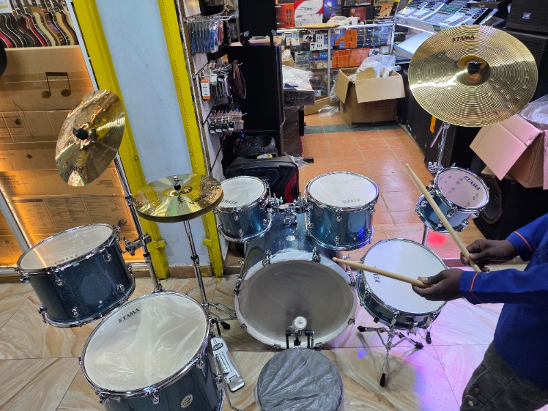 Tama Instructor Rock & Rollera Expression 7-Piece Drum Set